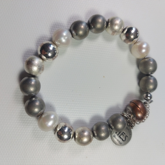 NES Montréal Canada heavy metal Pearl bead bracelet - Picture 1 of 5